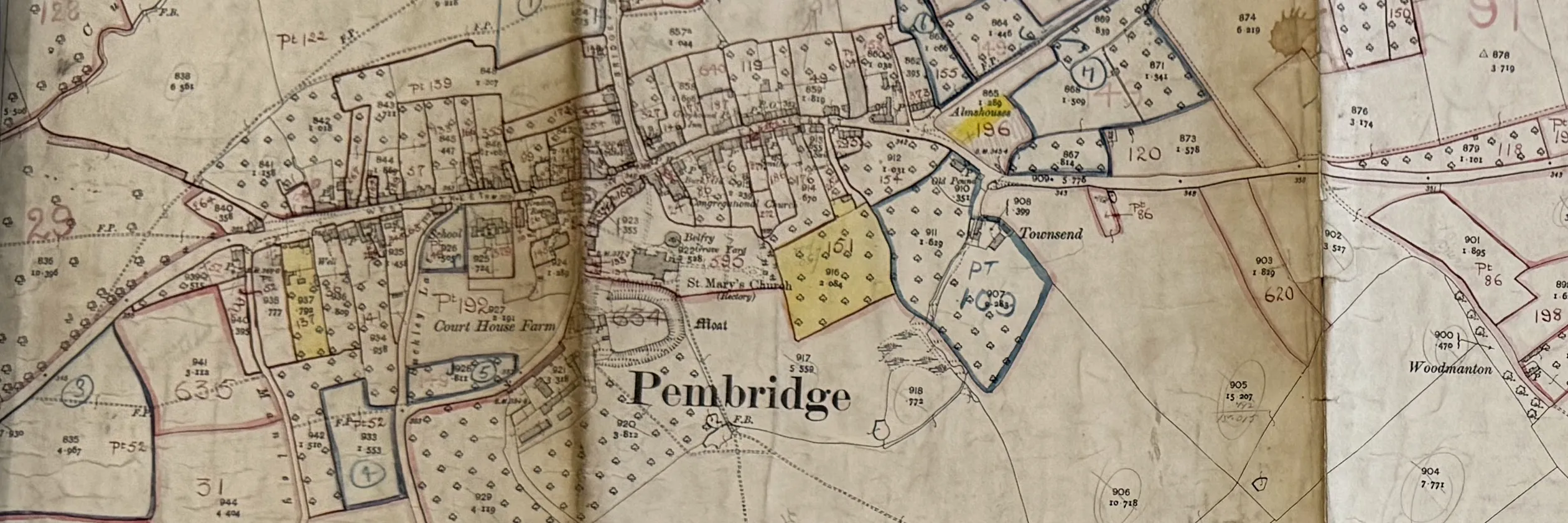 Pembridge village on the 1904 Ordnance Survey map, with the valuers' outlines of 1910 in red and blue ink